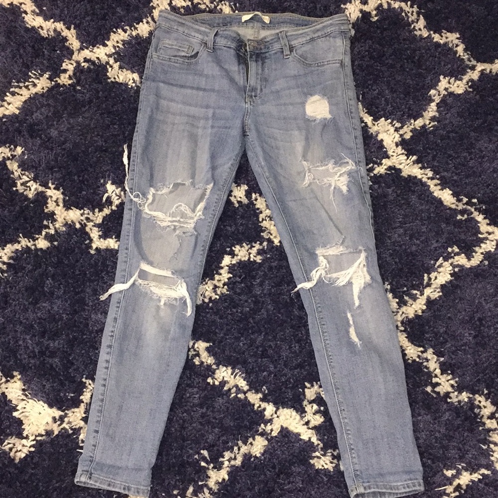 Daytrip size 30 short ! Factory distressed stretch